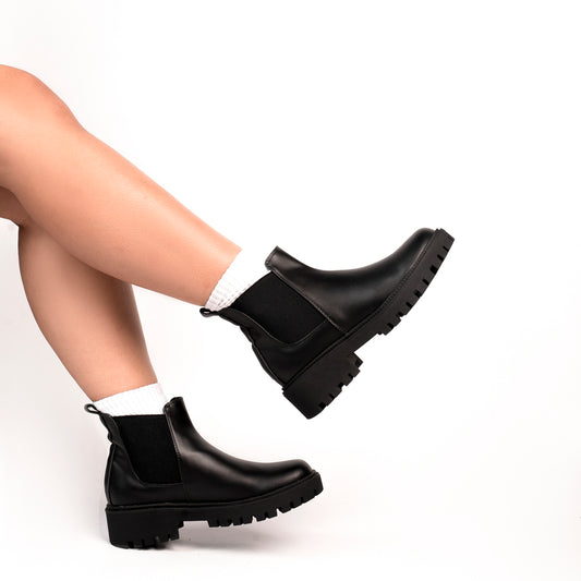 BOOTS 1043