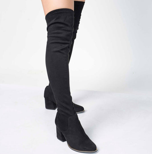 BOOTS 890