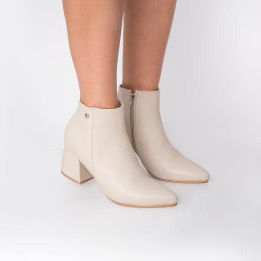 BOOTS 866