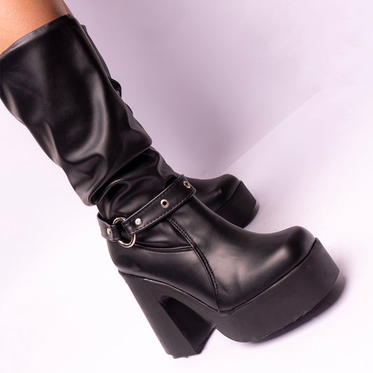 BOOTS 785