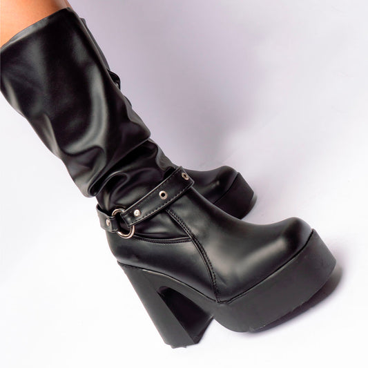 BOOTS 785