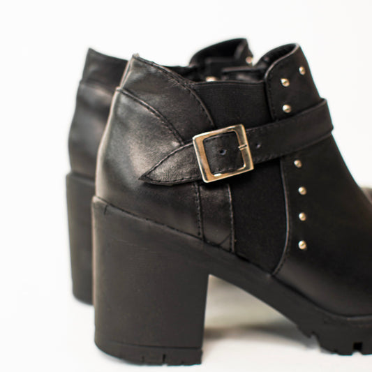 BOOTS 219