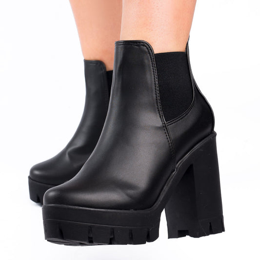 BOOTS 1032