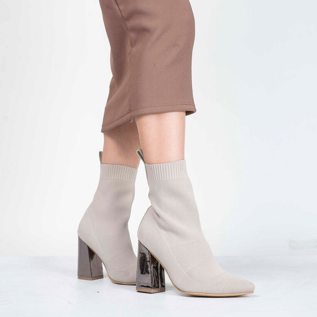 BOOTS 1094 (7 1/2)