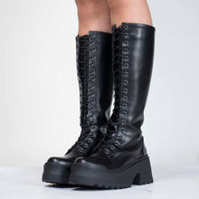 Cargar imagen en el visor de la galería, BOOTS 1140 ALTA
