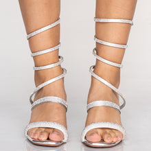 Cargar imagen en el visor de la galería, SANDALIAS E-08
