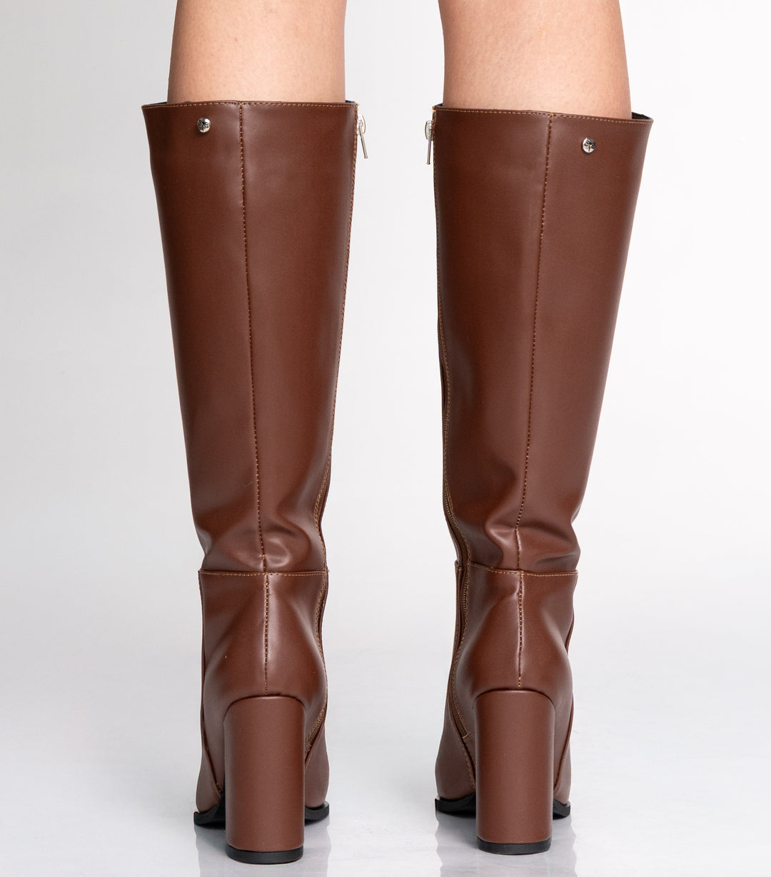 BOOTS 1201 (7 1/2)