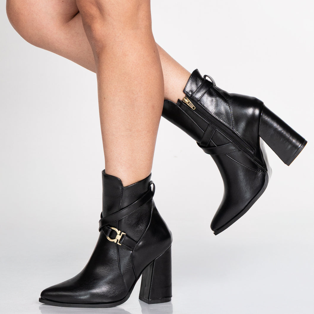 BOOTS 1003
