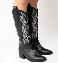 Cargar imagen en el visor de la galería, BOOTS 1222
