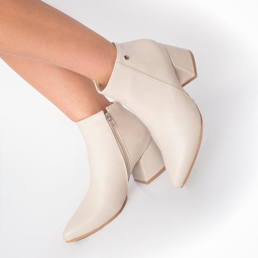 BOOTS 866