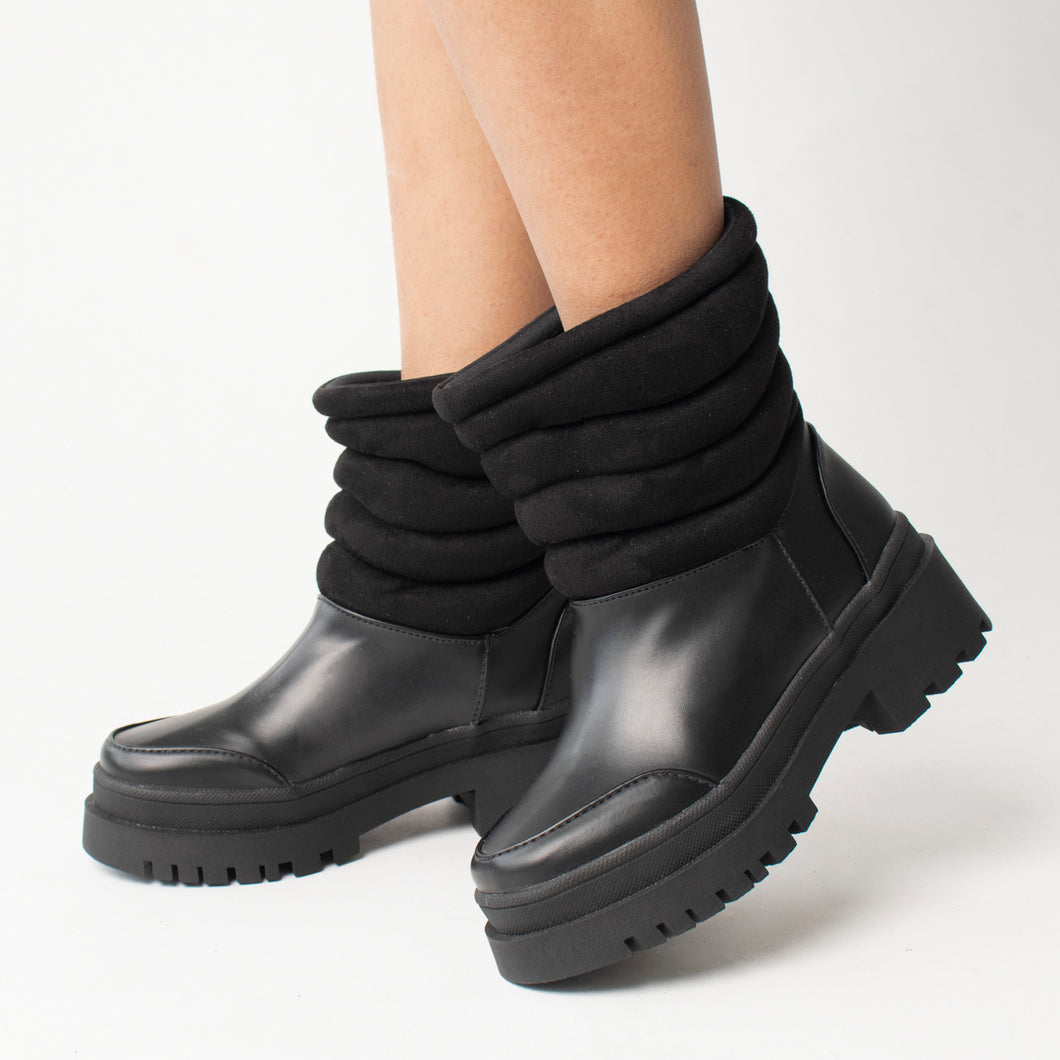 BOOTS 526