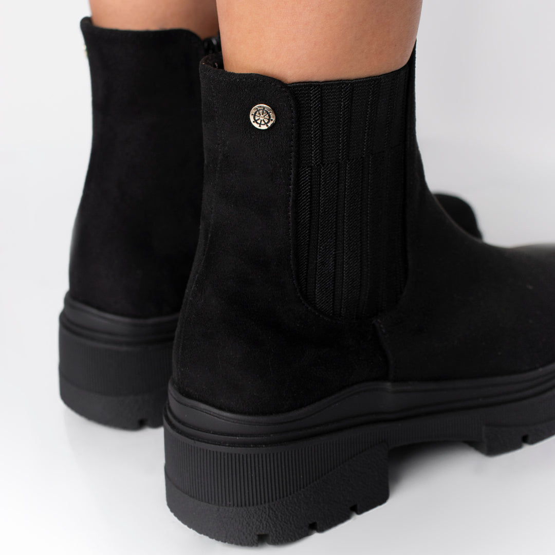 BOOTS 190