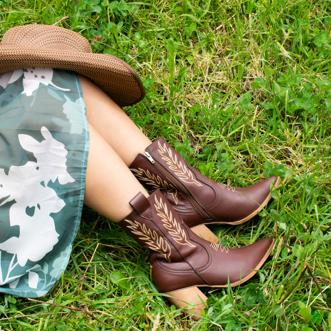 BOOTS 1216