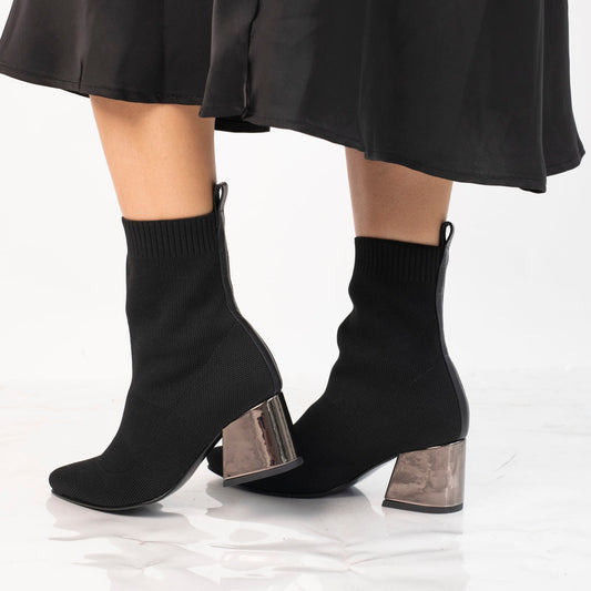 BOOTS 1094 (5 1/2)