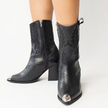 Cargar imagen en el visor de la galería, BOOTS 1156
