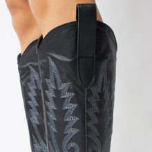 Cargar imagen en el visor de la galería, BOOTS 8122
