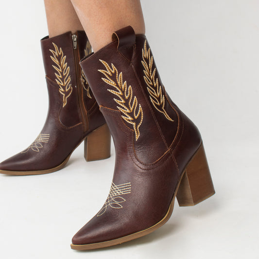 BOOTS 1216