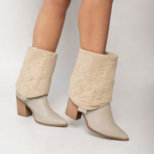 Cargar imagen en el visor de la galería, BOOTS 1226B
