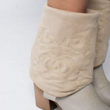 Cargar imagen en el visor de la galería, BOOTS 1226B
