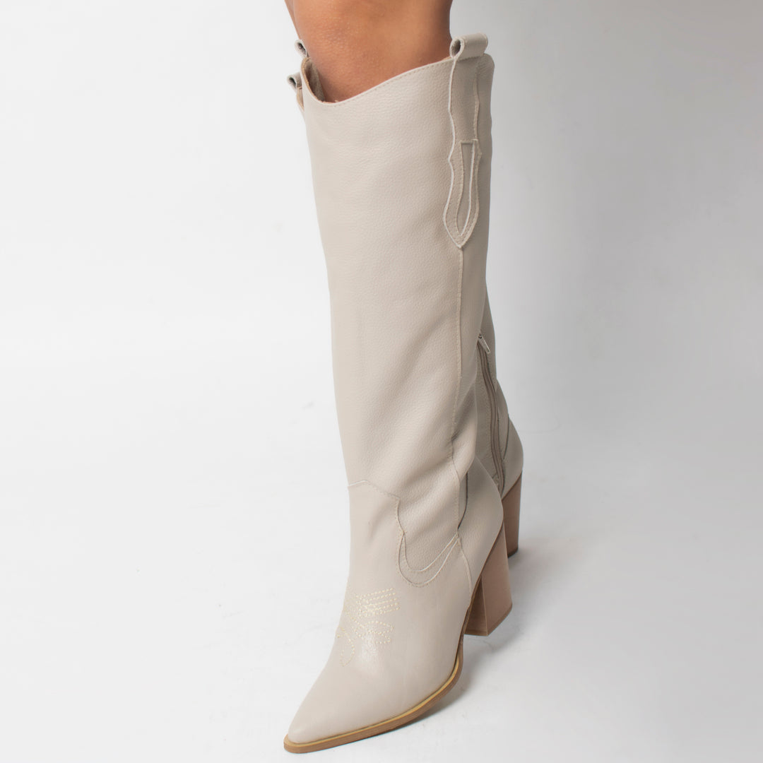 BOOTS 1226B