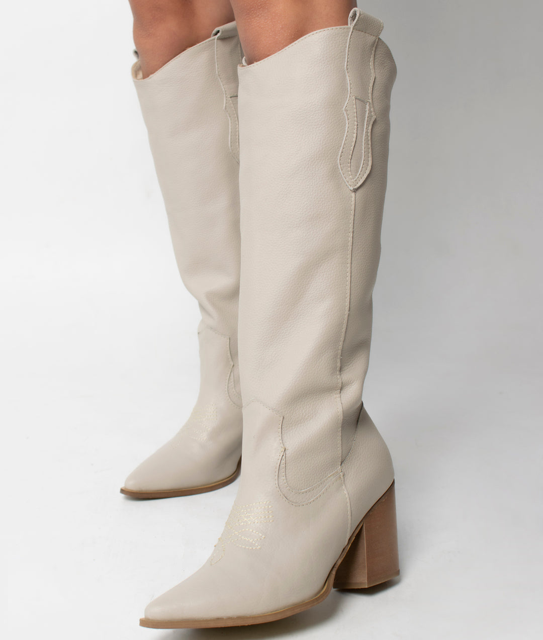 BOOTS 1226B