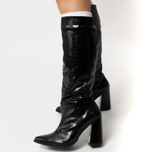 BOOTS 1111 (7 1/2)