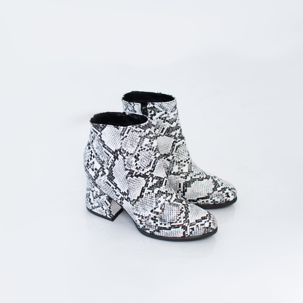 BOOTS 860 PITON