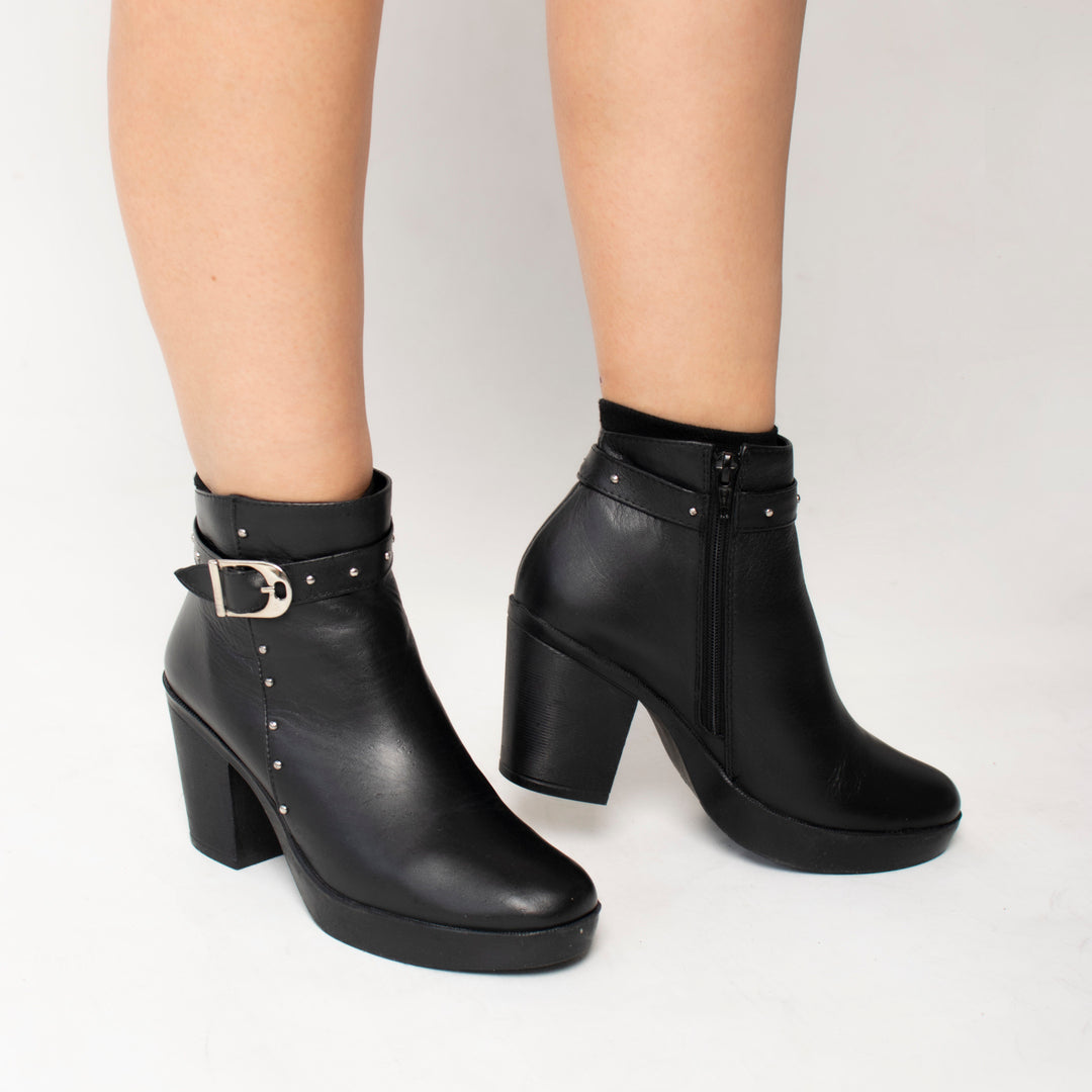 BOOTS 327
