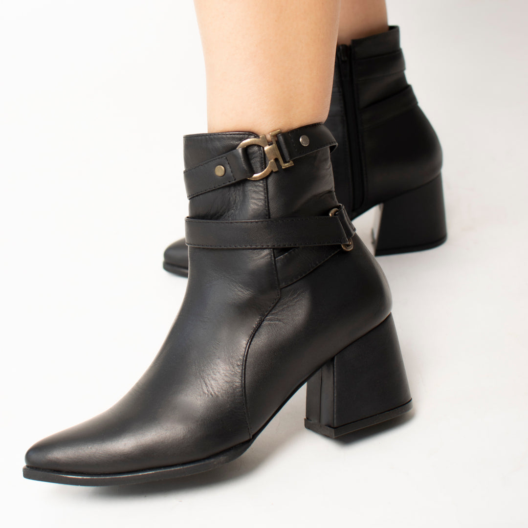 BOOTS 981