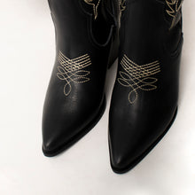 Cargar imagen en el visor de la galería, BOOTS 1216
