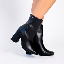 Cargar imagen en el visor de la galería, BOOTS 1004
