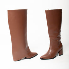 Cargar imagen en el visor de la galería, BOOTS 1201 CAPA / SOLAPA
