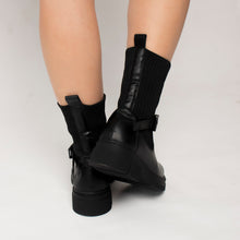 Cargar imagen en el visor de la galería, BOOTS 107
