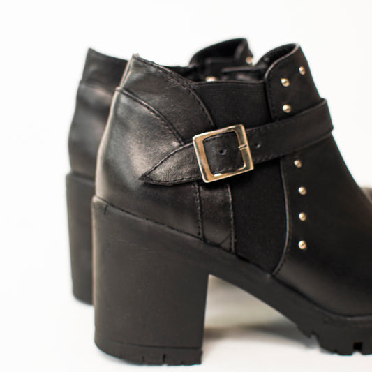 BOOTS 219
