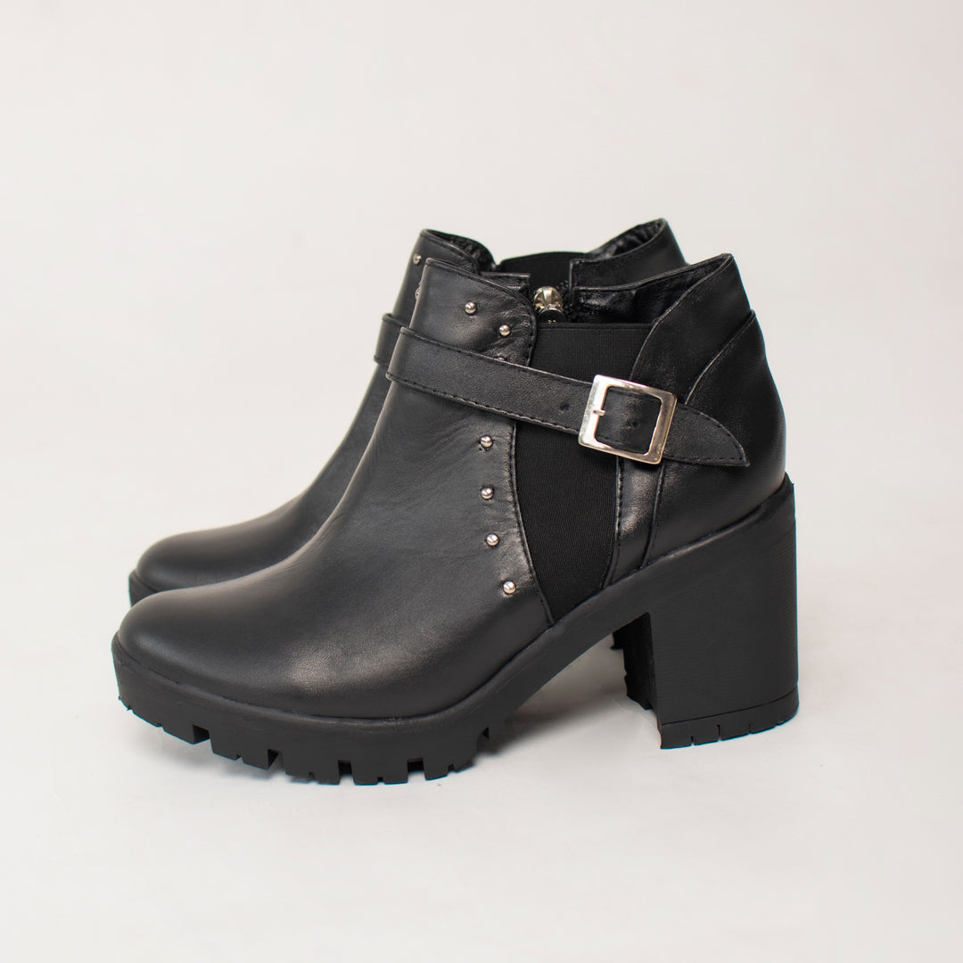 BOOTS 219
