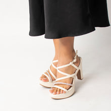 Cargar imagen en el visor de la galería, SANDALIAS ANIKA
