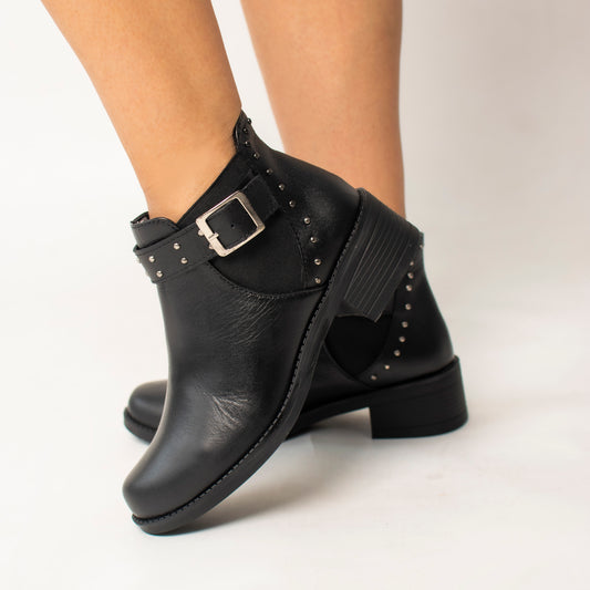 BOOTS 225