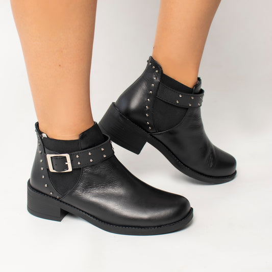 BOOTS 225