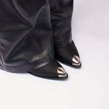 Cargar imagen en el visor de la galería, BOOTS 1061S
