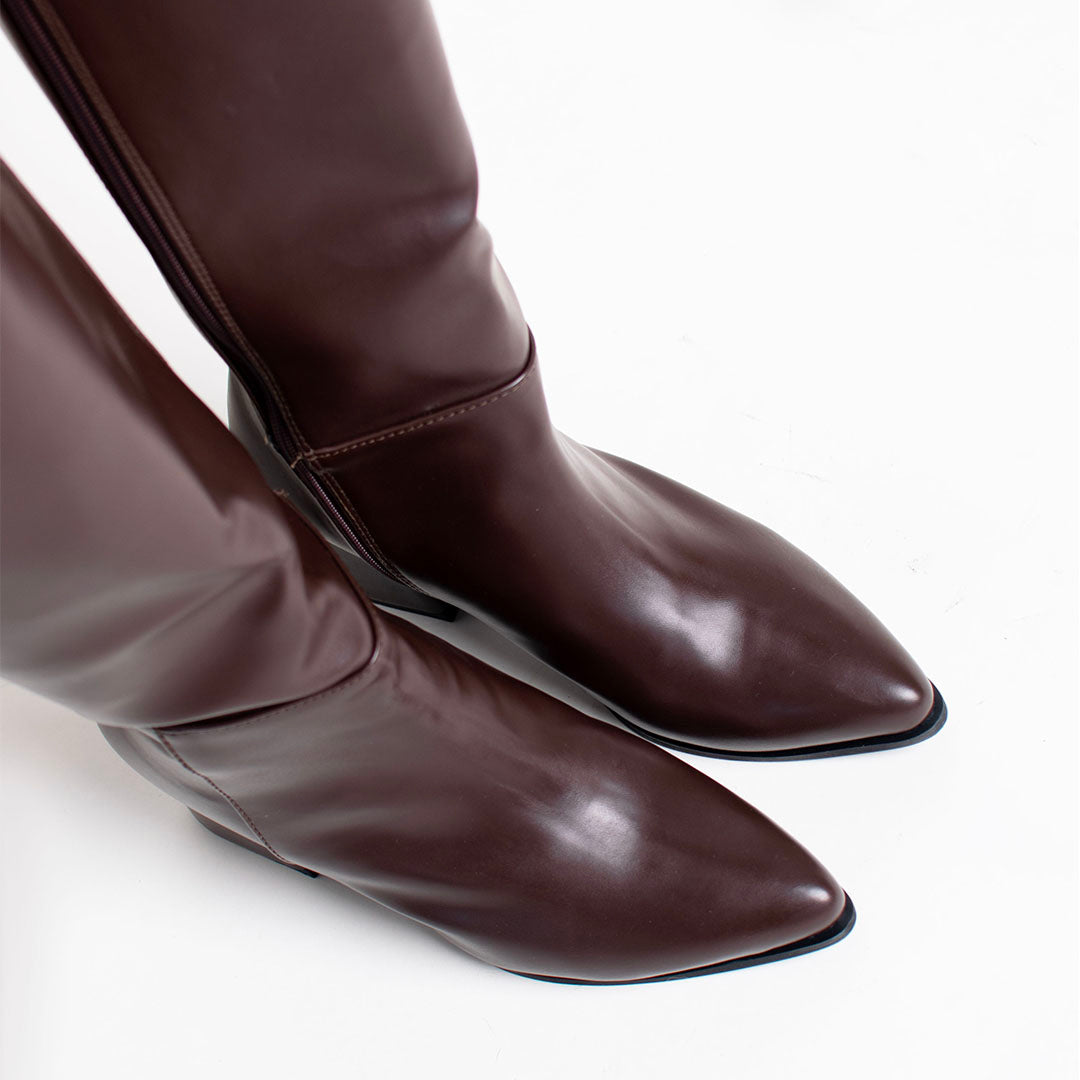 BOOTS 1201 (5 1/2)
