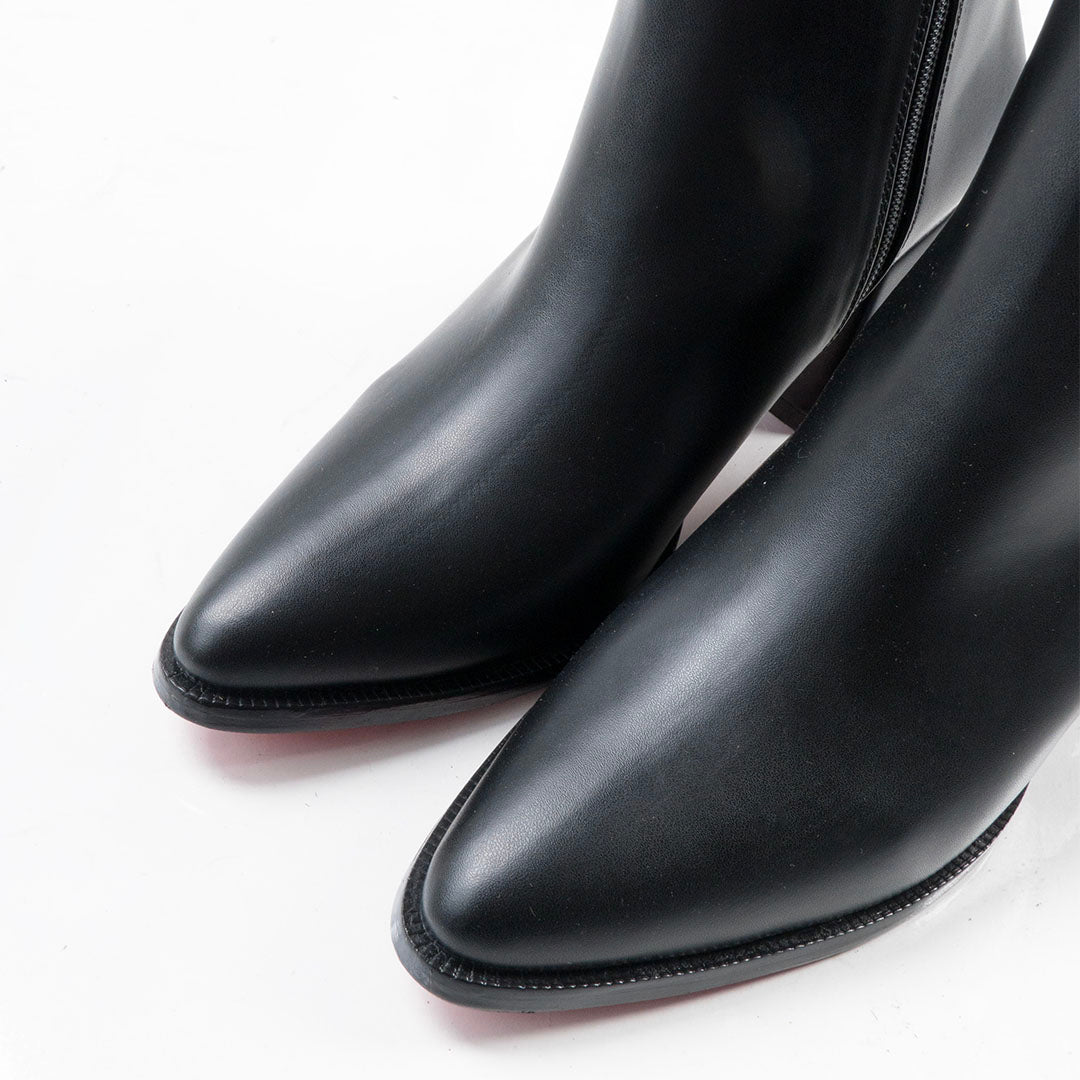 BOOTS 5011