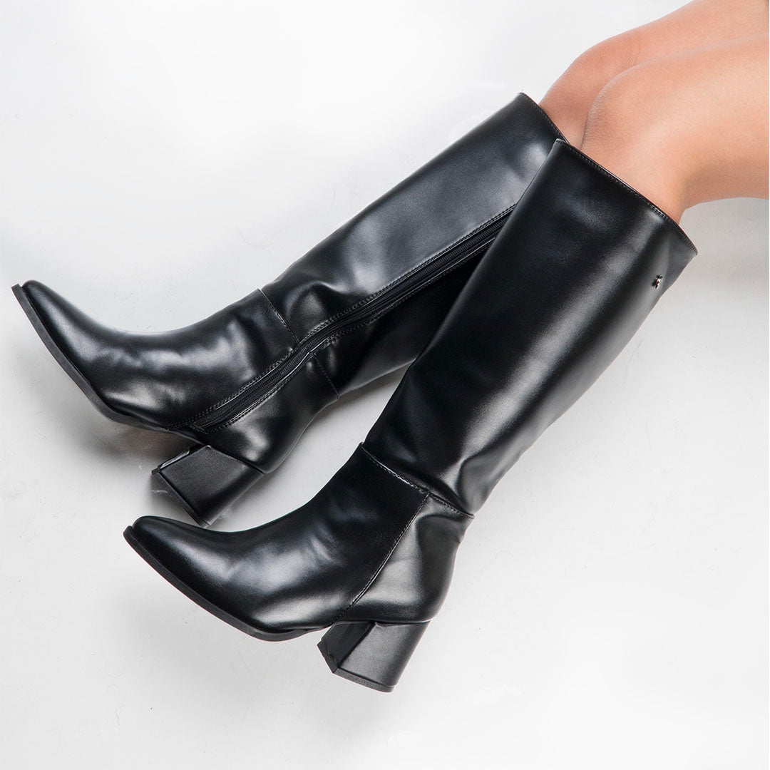 BOOTS 1201 (5 1/2)