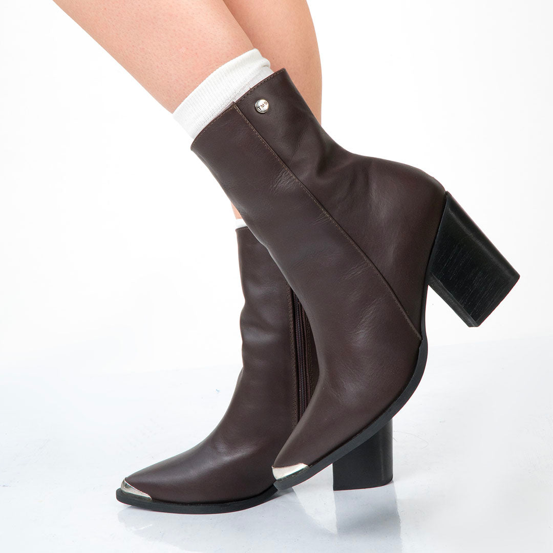 BOOTS 1170