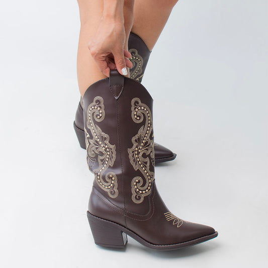 BOOTS 8121