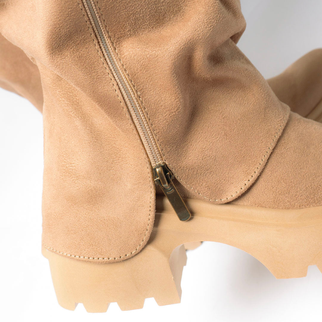 BOOTS 762