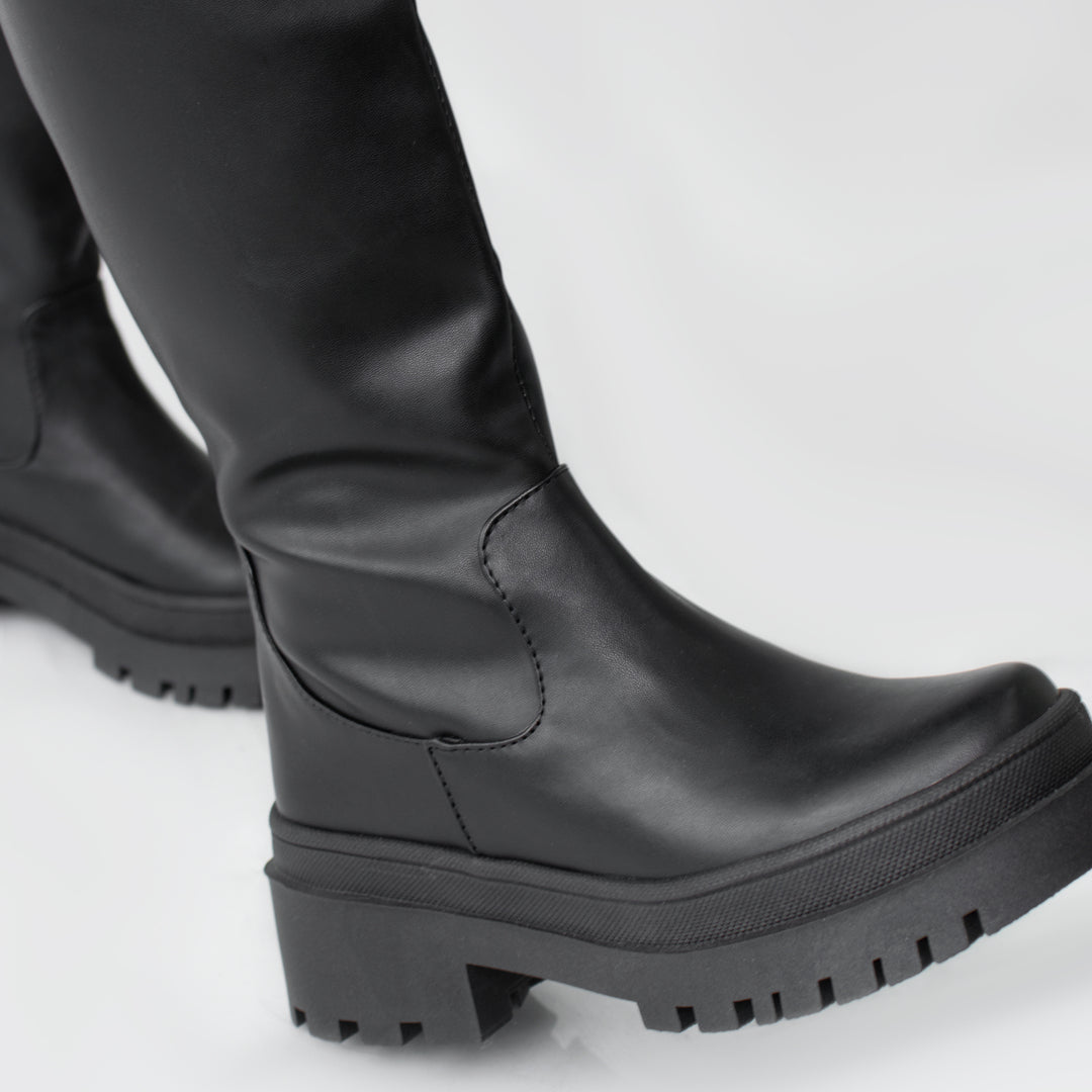 BOOTS 770