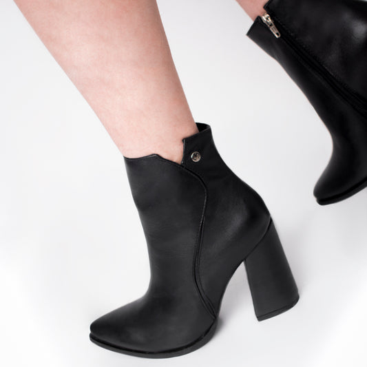 BOOTS 1151