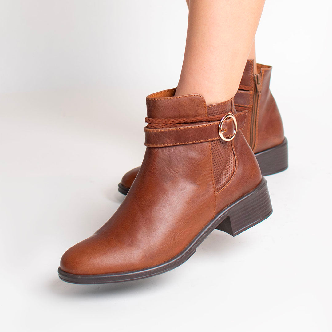 BOOTS 1816 (3 1/2)