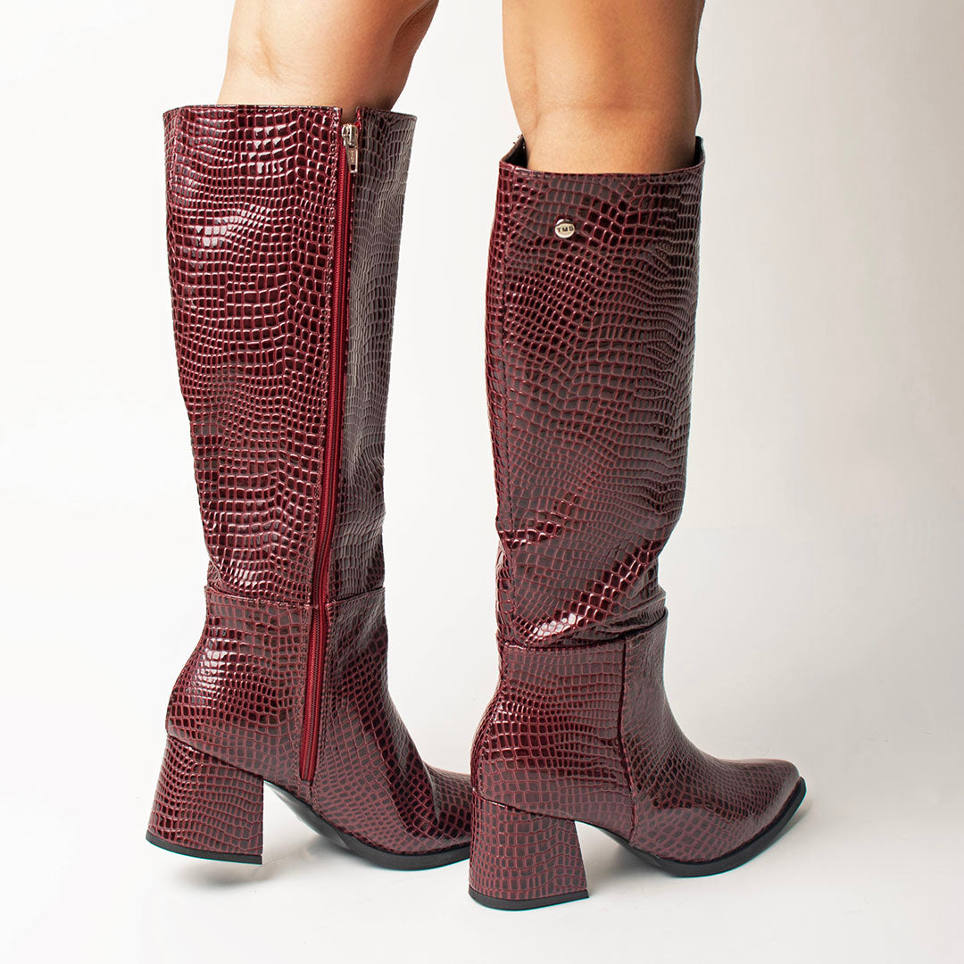 BOOTS 1111 (5 1/2)