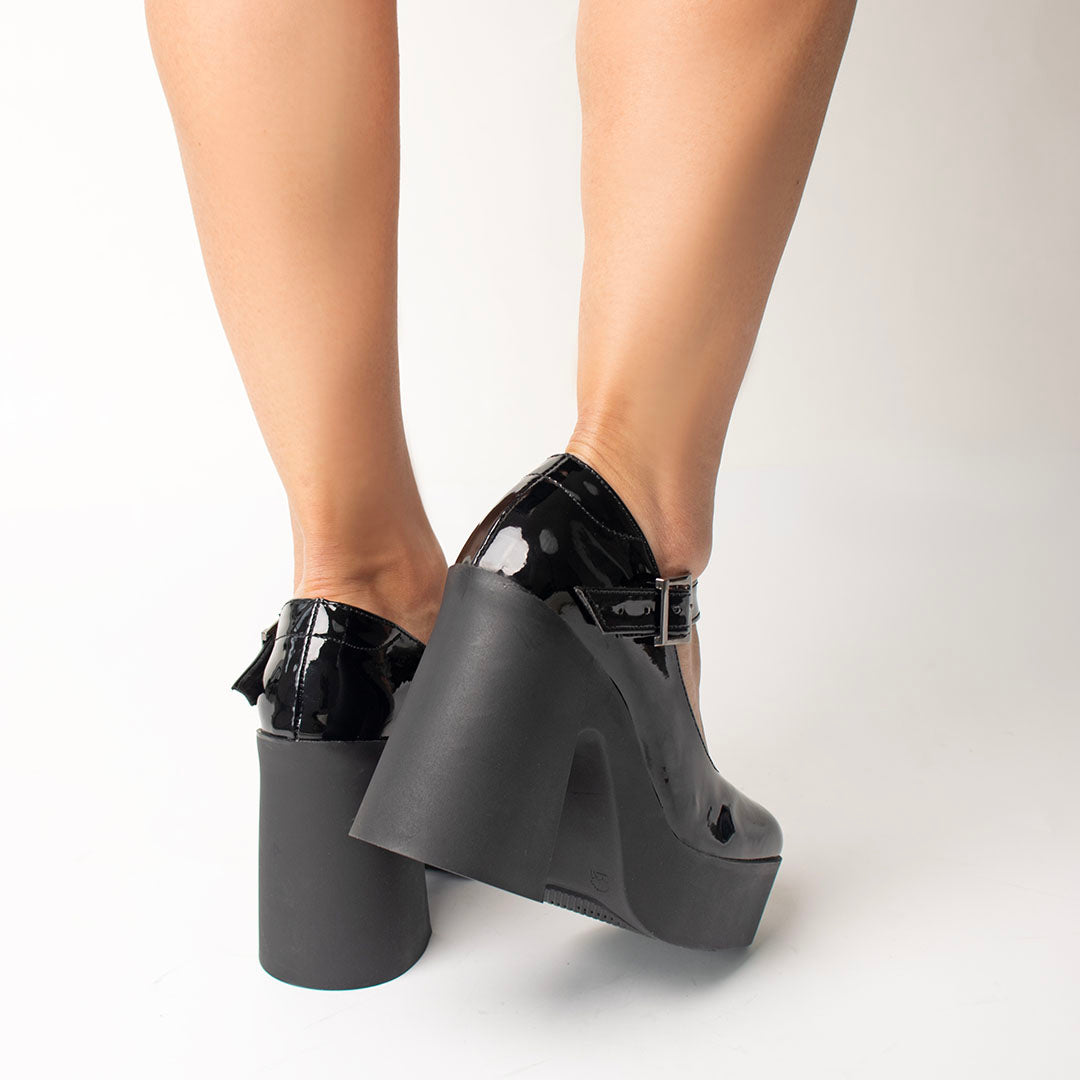 TACONES ASIA